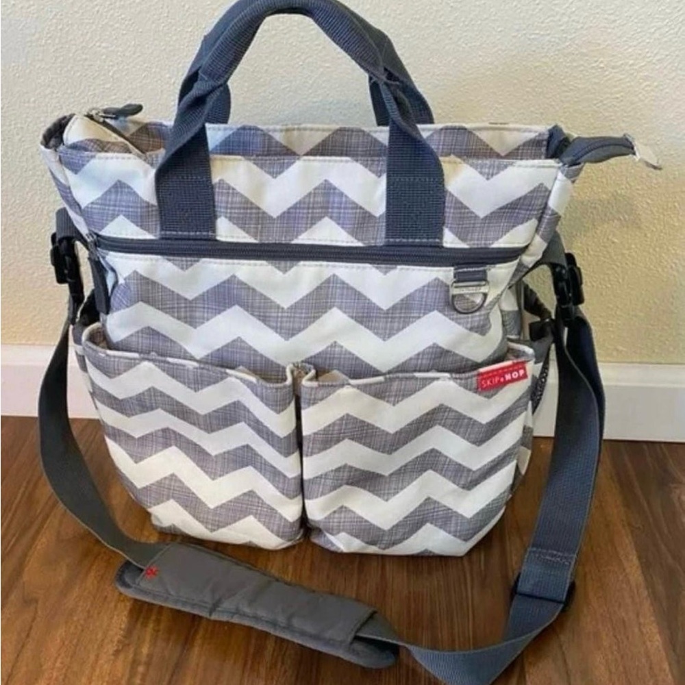 Skip Hop Chevron Duo Signature Diaper Bag